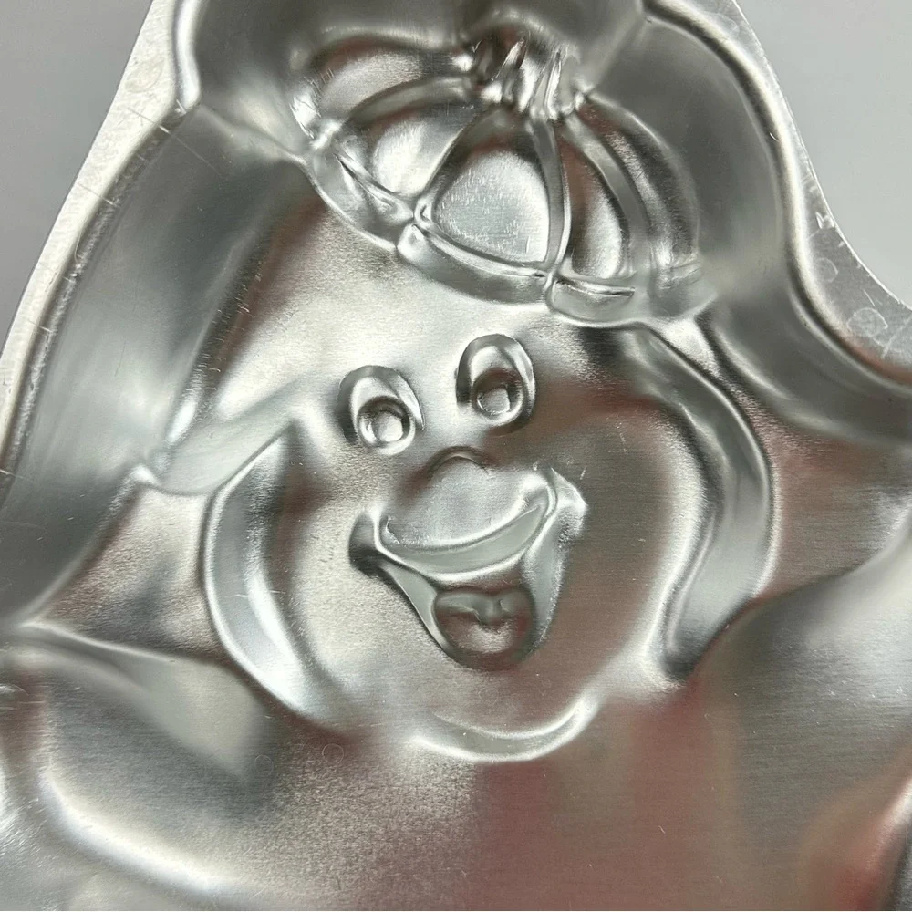 WILTON Ghost Pumpkin Halloween decorative aluminum cake pan